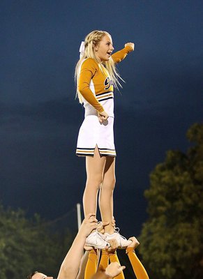 Image: Italy HS Cheerleader Britney Chambers proves the sky is the limit for the Gladiators!