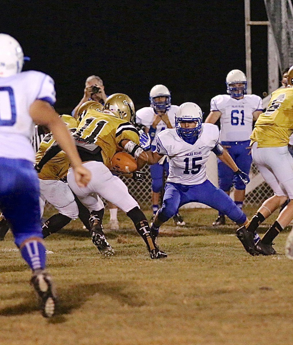 Image: Fabian Cortez(11) hauls in a pass and then uses his blockers downfield as Kyle Tindol(12) and Clayton Miller(6) help Cortez pick up 9 yards.