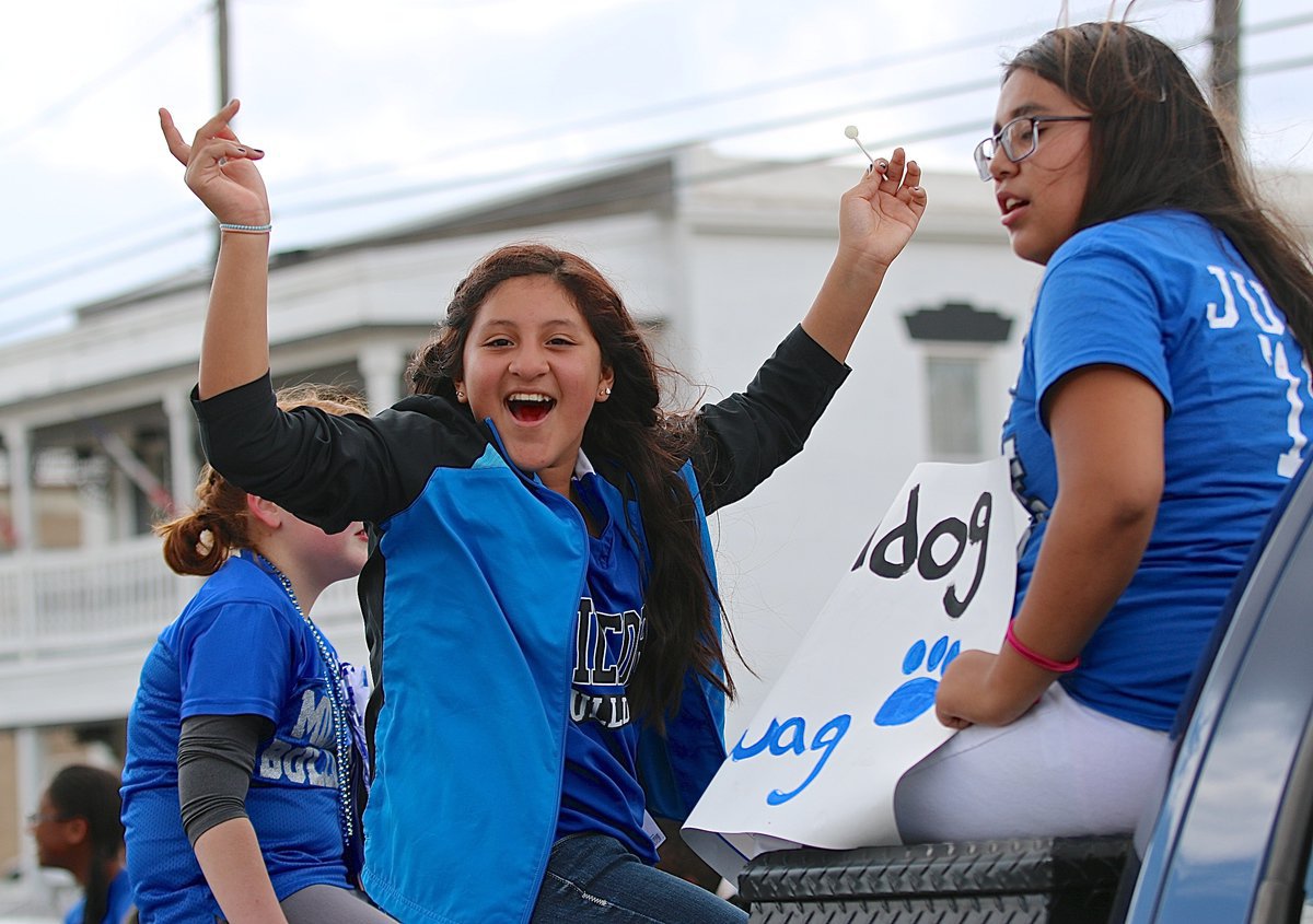 Image: Gabby Castilleja and Julisa Barastista Feeling proud to be a Bulldog!