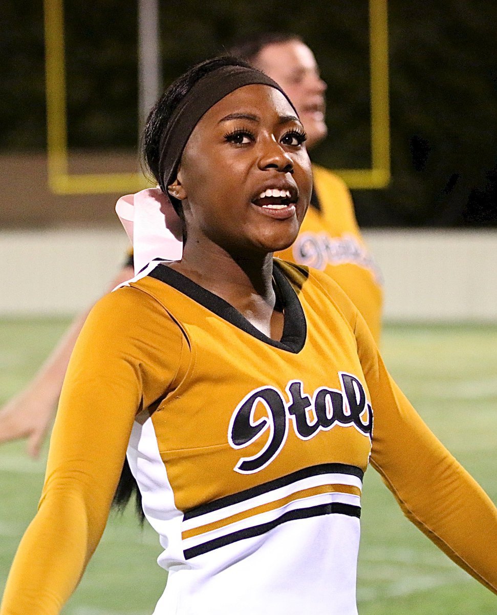 Image: Italy High School cheerleader K’Breona Davis chants it loud and proud!