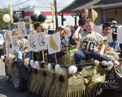 Image: The Stafford Elementary Student Council decorated their homecoming float in full support of the Gladiators.