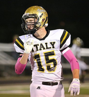 Image: Gladiator senior Cody Boyd(15) would become Italy’s Overall MVP and Defensive Line MVP for his hard work against Chilton.