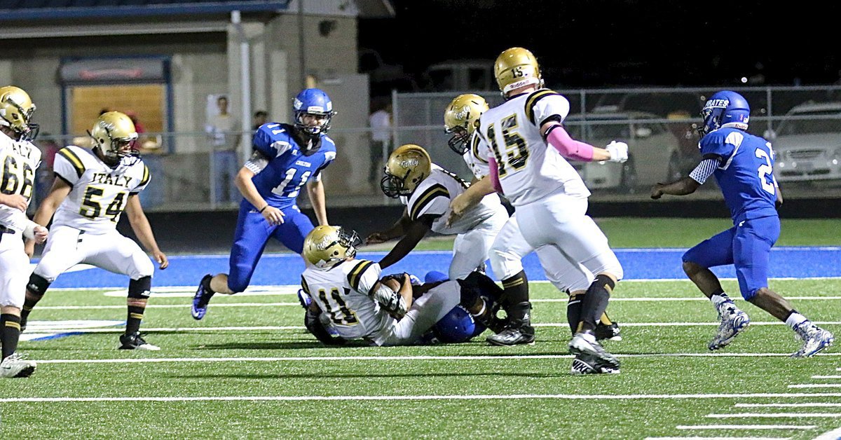 Image: Fabian Cortez(11) picks off a Pirate pass attempt for the Gladiators.