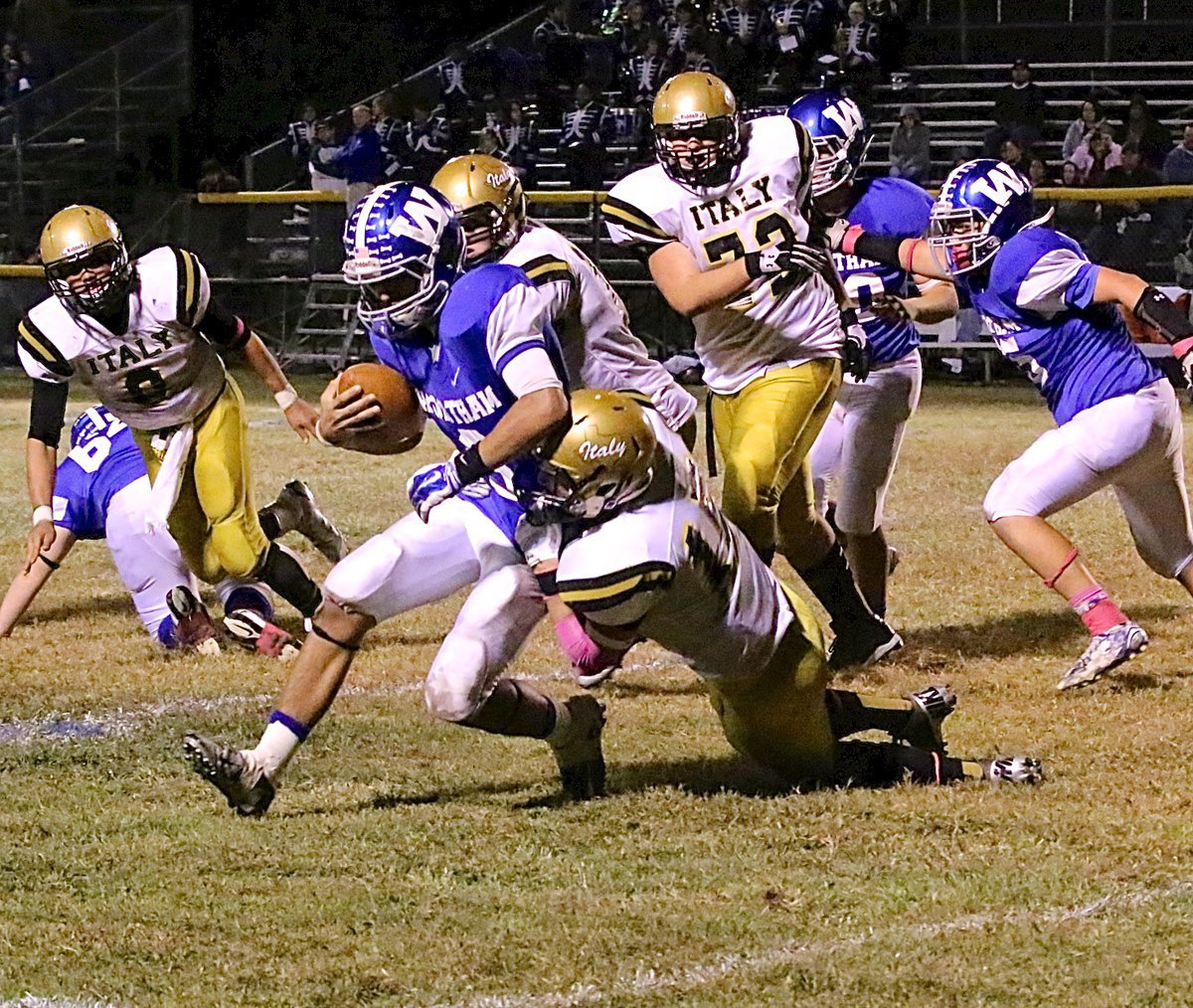 Image: Italy’s Cody Boyd(15) catches Wortham’s quarterback from behind for his second sack of the fourth-quarter.