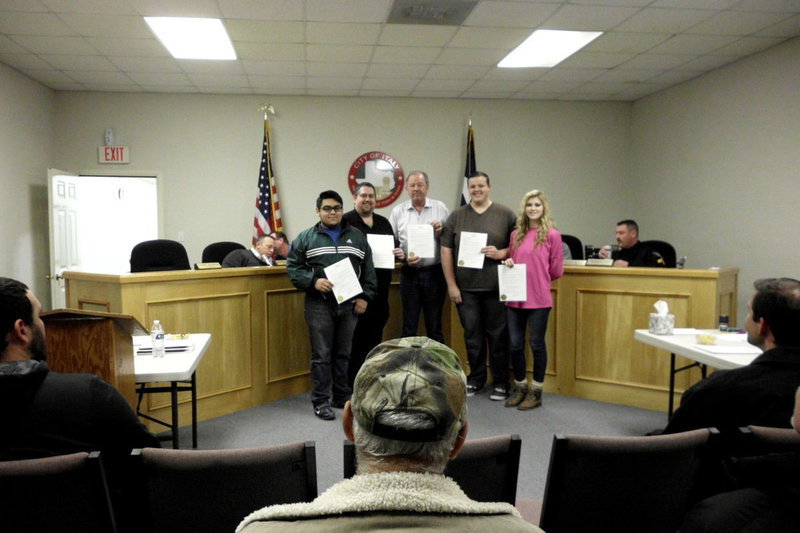 Image: City of Italy honored Italy High School Art students and their teacher, Jeremy Glover, for the Christmas mural they created. (L to R) Pedro Salazar, Jeremy Glover, Mayor James Hobbs, Zachary Mercer and Halee Turner. Not pictured are Lupita Rincon, Jozie Perkins and Brendan Huffman.