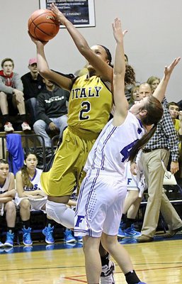Image: Italy’s Emmy Cunningham(2) was unstoppable on the wooden tundra in Frost.