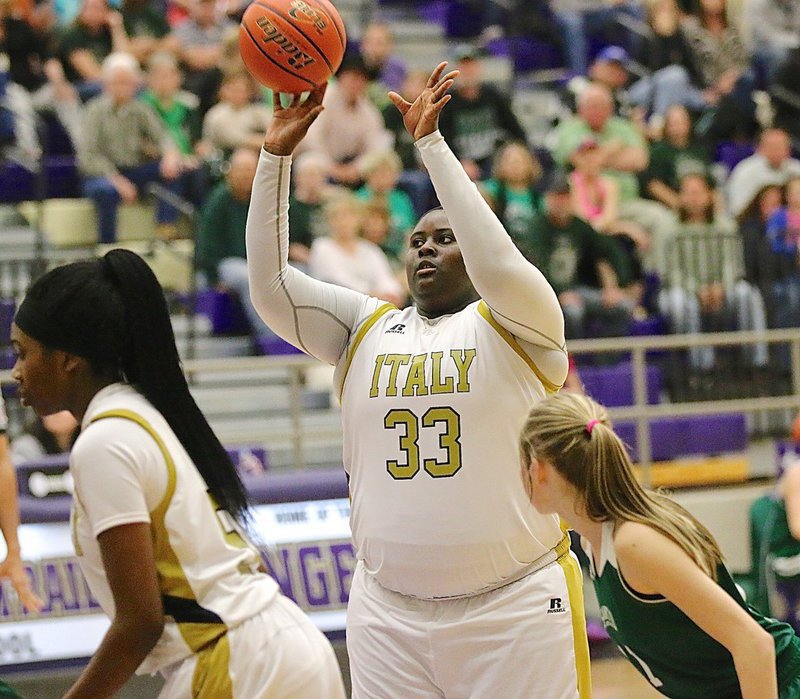 Image: Cory Chance(33) was on target from the foul line in the fourth putting in 3-out of-5 down the stretch.