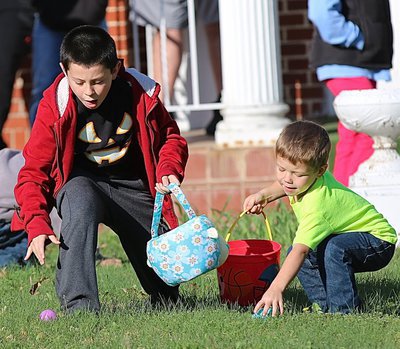 Image: These two egg hunters are off to a good start.