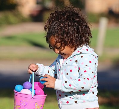 Image: That’s the spot! Egg placement is key when loading your Easter bucket.