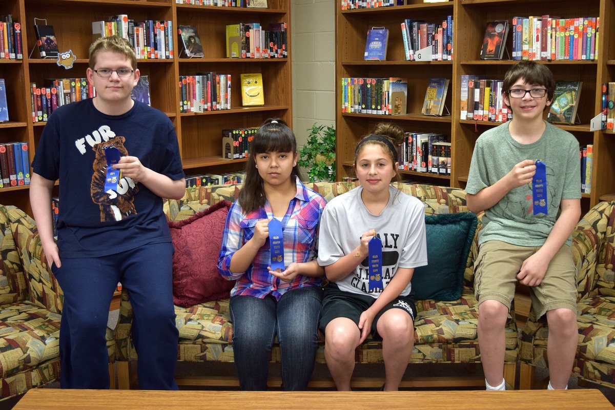 Image: Intermediate Blue Ribbon (Excellent 90-100): Rhett Hoegger, Claudia Abundiz, Caitlin Oldfield, Parker Elliot