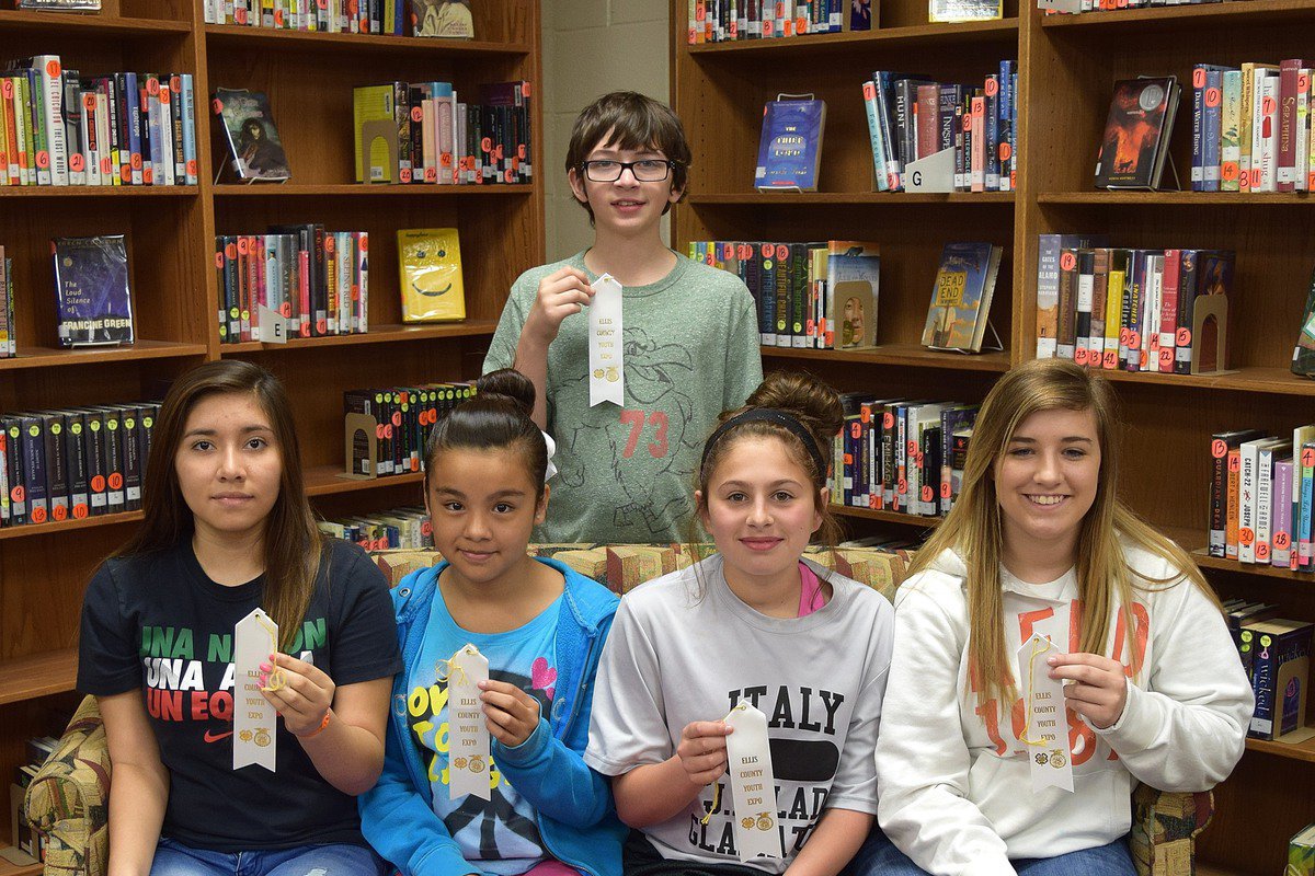 Image: Intermediate White Ribbon (satisfactory 70-79): (backrow) Parker Elliot (front row) Jennifer Salas, Maria Salazar, Caitlin Oldfield, Bridget Curtner (2 entries)