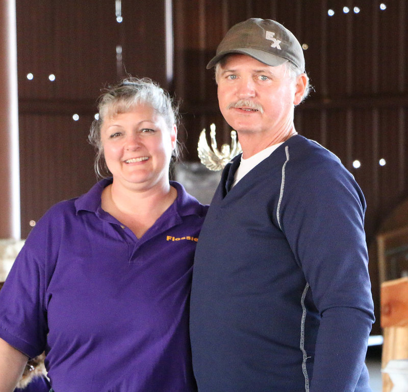 Image: Italy Lions Club member Flossie Gowin congratulates Danny Day on his 4th Place finish in the local Braggin’ Rights category. Mr. Day also placed 5th in the Beans category.