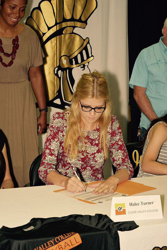 Image: Italy High School Lady Gladiator senior Halee Turner commits to Cedar Valley College in Lancaster, Texas to play middle blocker for the Lady Suns volleyball team.