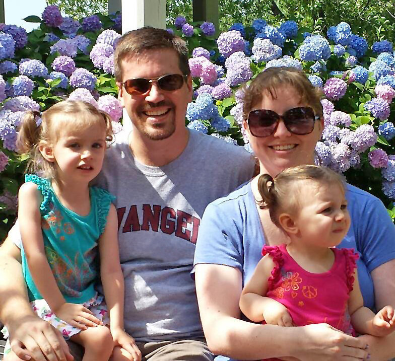 Image: Meet newly hired Italy High School band director, Jonathan VanOmmeren, his wife, Aimee, and their two daughters, Maeryn (1st Grade) and Noelle (Pre-K).