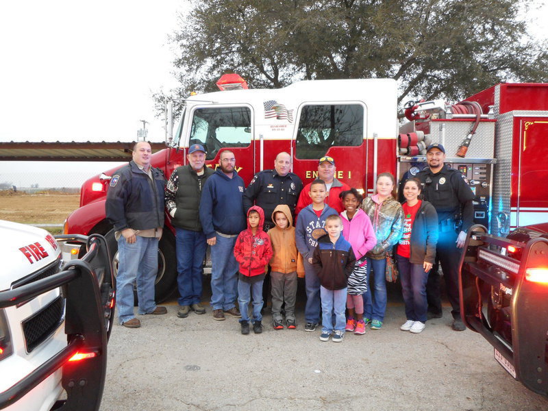 Image: The whole group poses for pictures before heading to WalMart in Waxahachie.
