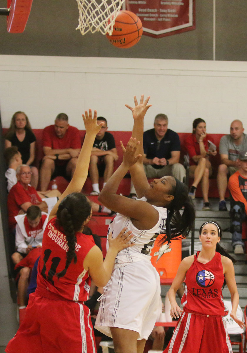 Image: Italy’s Aarion Copeland (24) rises up for two of her game high 25-points during the 16th Annual Maypearl Texas Roundup All-Star games featuring many of the state’s top senior student-athletes.