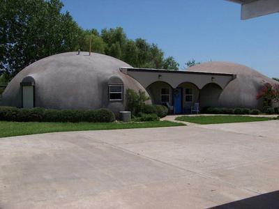 Image: Charca Casa — Home of Monolithic founder, David B. South — Italy, Texas